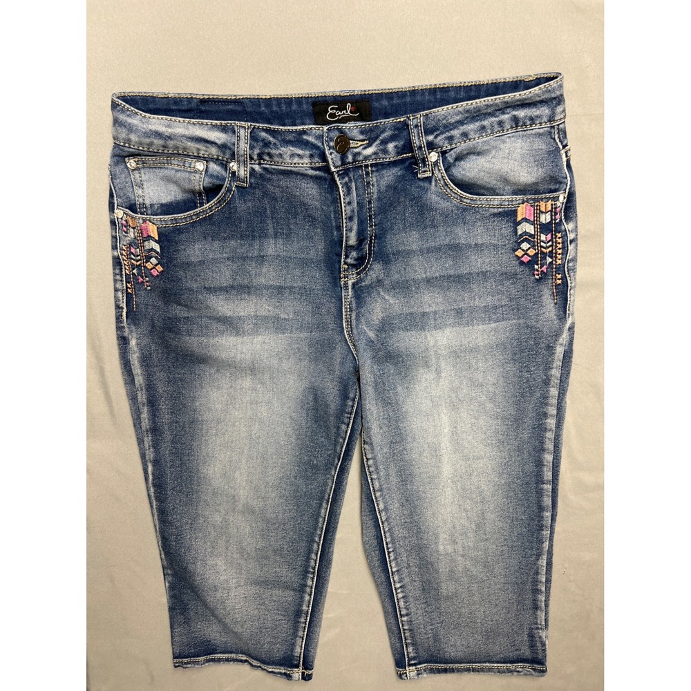 Earl Jean Womens Size 14 Blue Denim Capris Embroidered Rhinestone Crop Jeans
